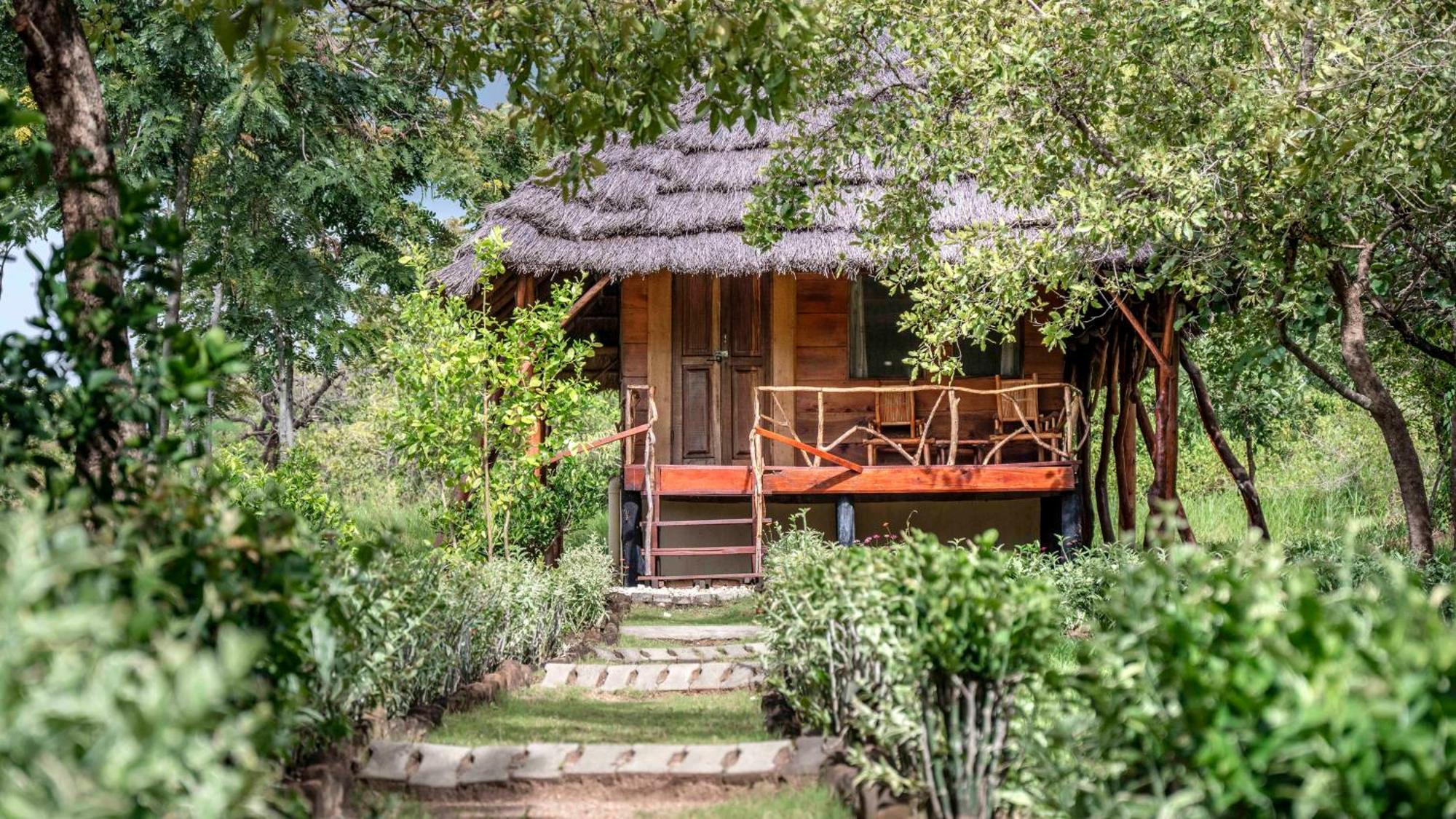 Mama Washindi Lodge Pakwach Buitenkant foto